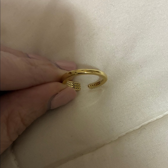 Uncommon James Gold Pave Ring - Picture 6 of 6